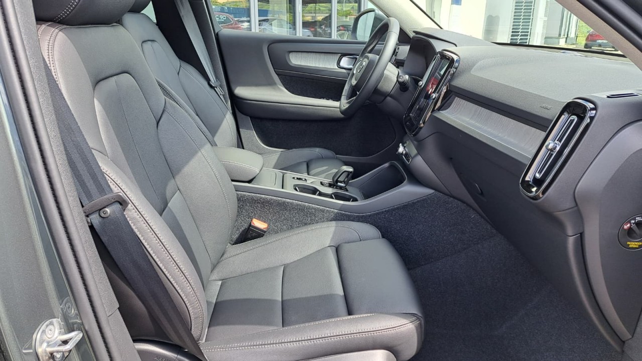 Volvo XC 40 XC40 Core B3 (P) AT7 FWD