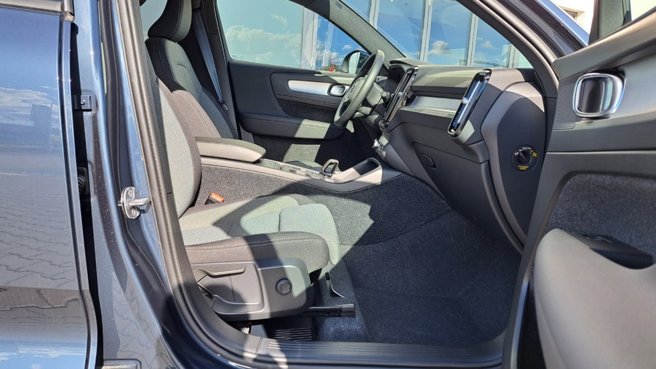 Volvo XC 40 XC40 Core B3 (P) AT7 FWD