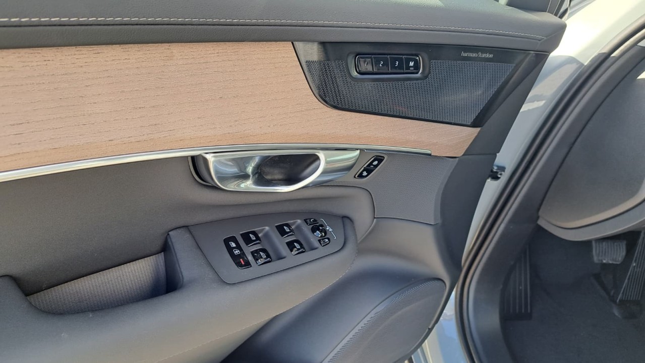 Volvo XC 90 XC90 Plus Dark T8 AT8 eAWD