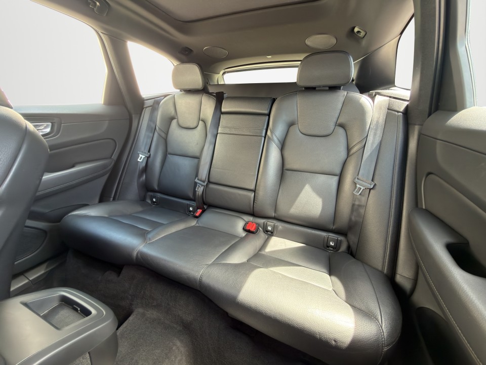 Volvo XC 60 XC60 B5 Momentum Pro AWD Geartronic