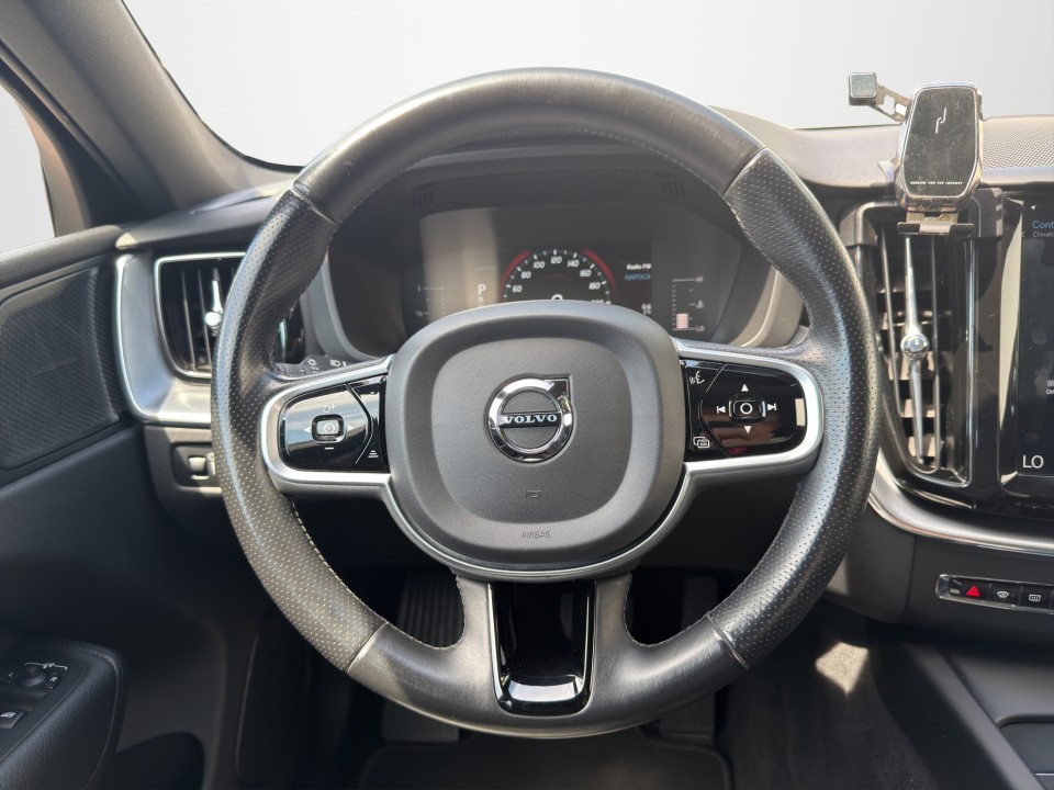 Volvo XC 60 XC60 B5 Momentum Pro AWD Geartronic