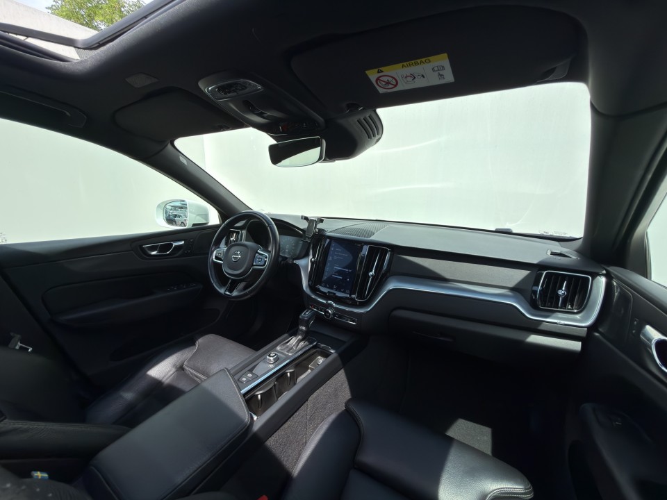 Volvo XC 60 XC60 B5 Momentum Pro AWD Geartronic
