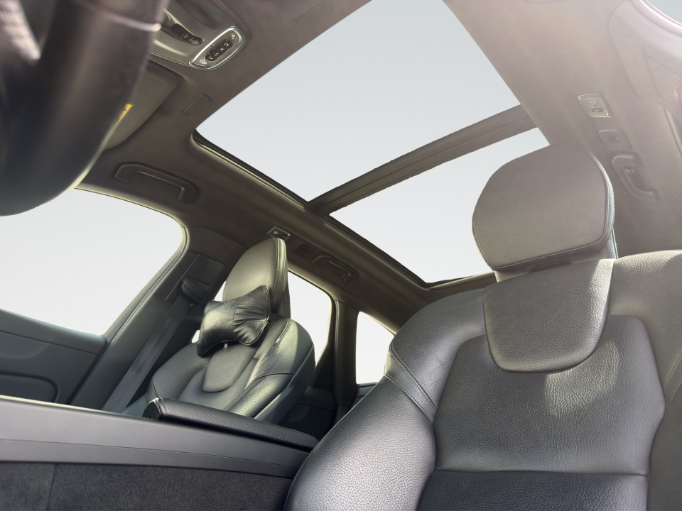 Volvo XC 60 XC60 B5 Momentum Pro AWD Geartronic