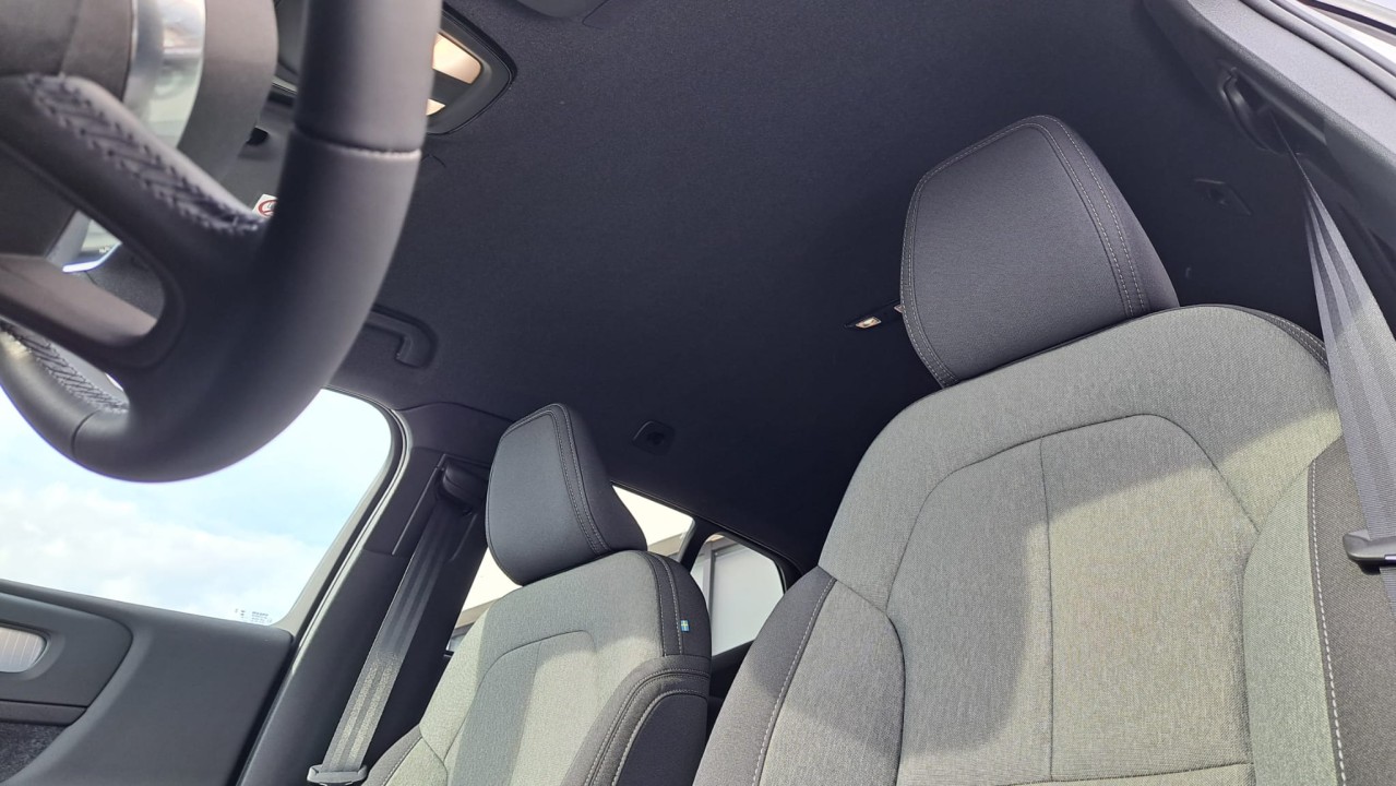Volvo XC 40 XC40 Plus Dark B3 (P) AT7 FWD