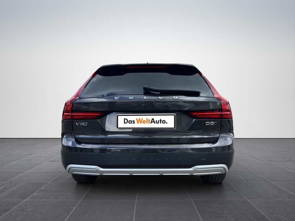 Volvo V90 Cross Country D5