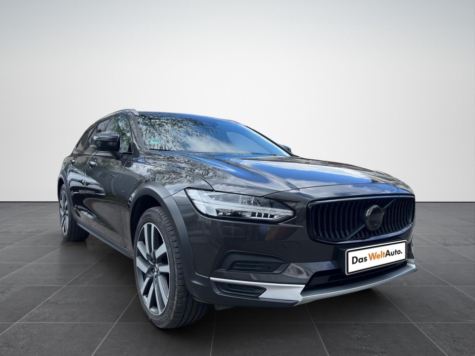 Volvo V90 Cross Country D5