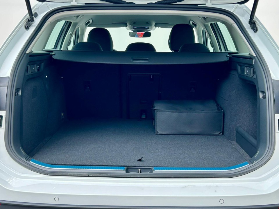 Volkswagen Passat Base1.5 TSI PHEV