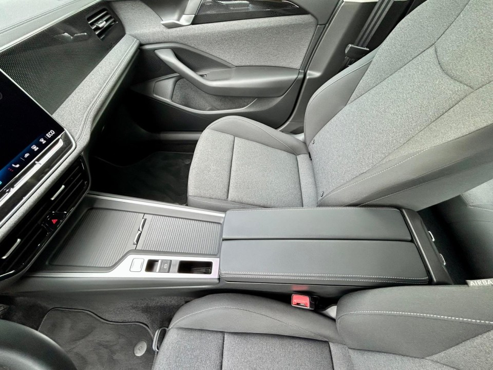 Volkswagen Passat Base1.5 TSI PHEV