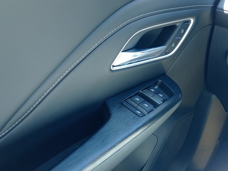 mg zs hev 5 usi exclusive 1 5l gsl hev 197 cp at 106a3d0e30d8b7e