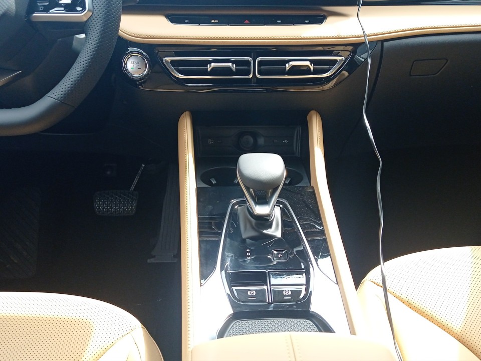 mg noul hs hev 5 usi exclusive 1 5 t gdi hev 224 cp at 136a47b0eddc48b