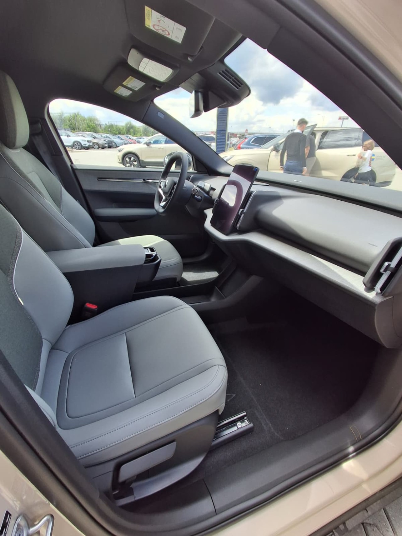 Volvo EX30