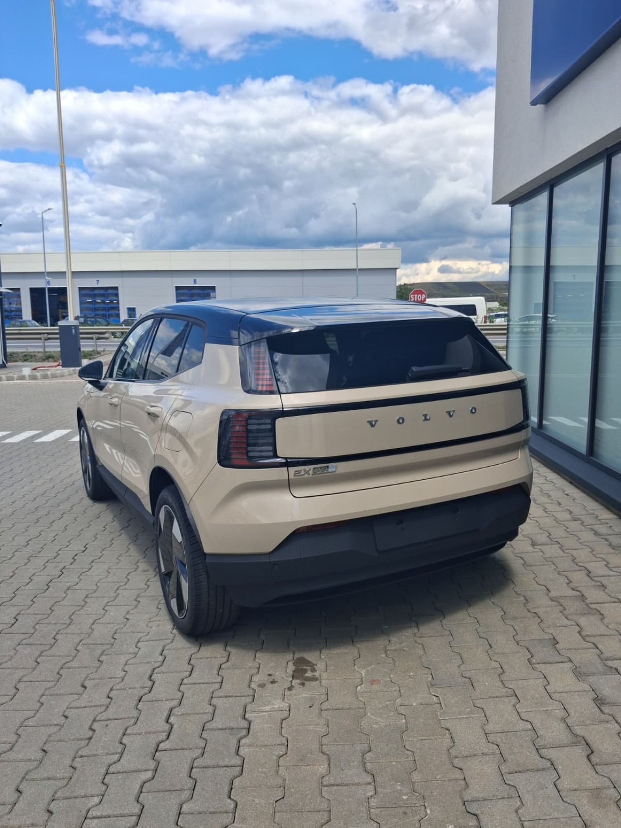 Volvo EX30