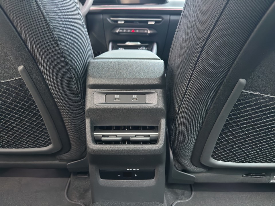 Audi Q3 40 TFSI quattro S-line 2026
