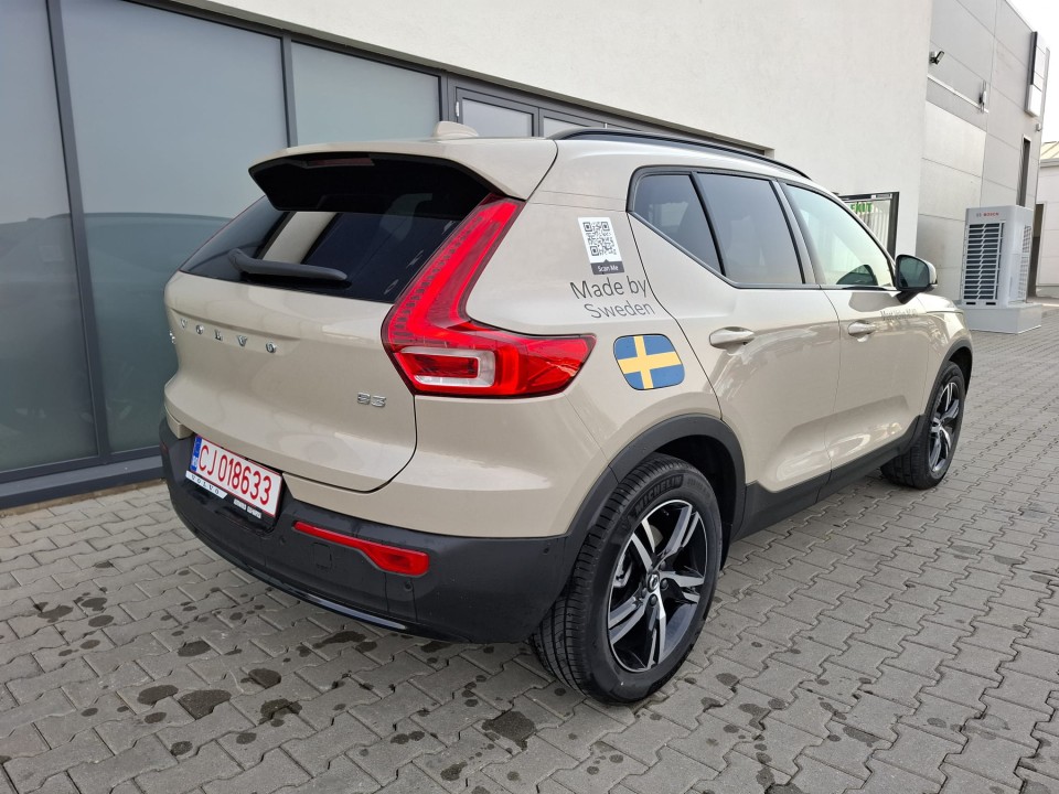 Volvo XC 40 XC40 Plus Dark B3 (P) AT7 FWD