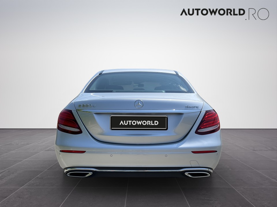 Mercedes-Benz E