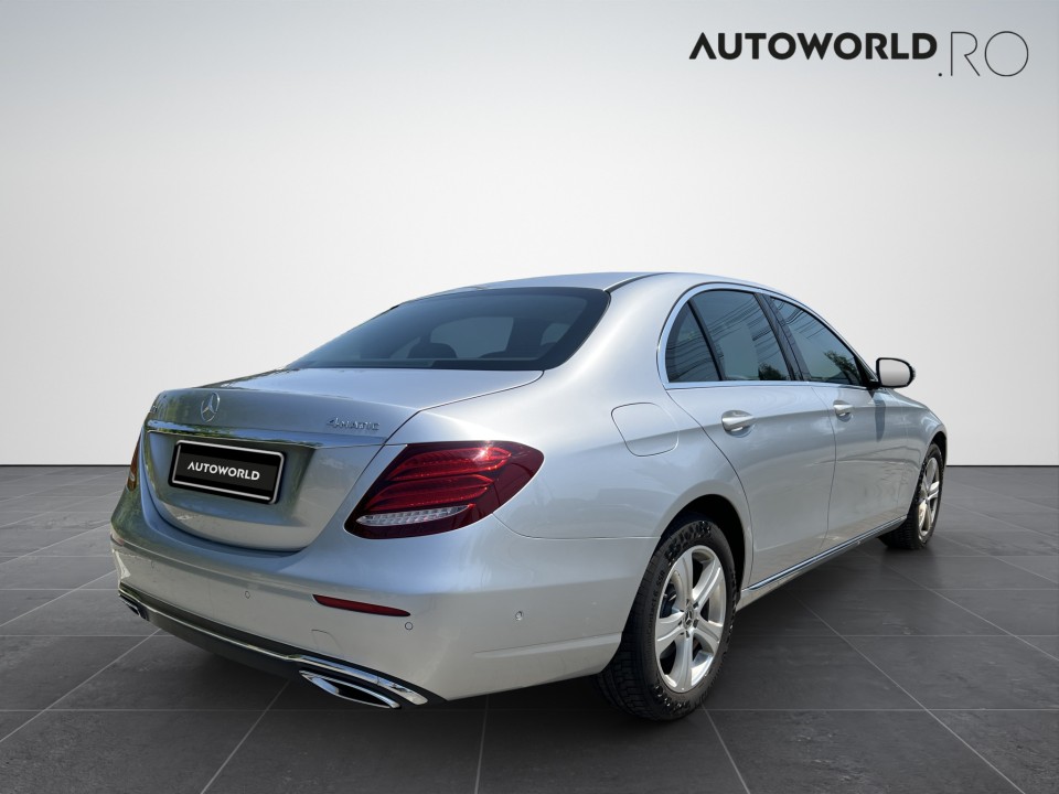 Mercedes-Benz E