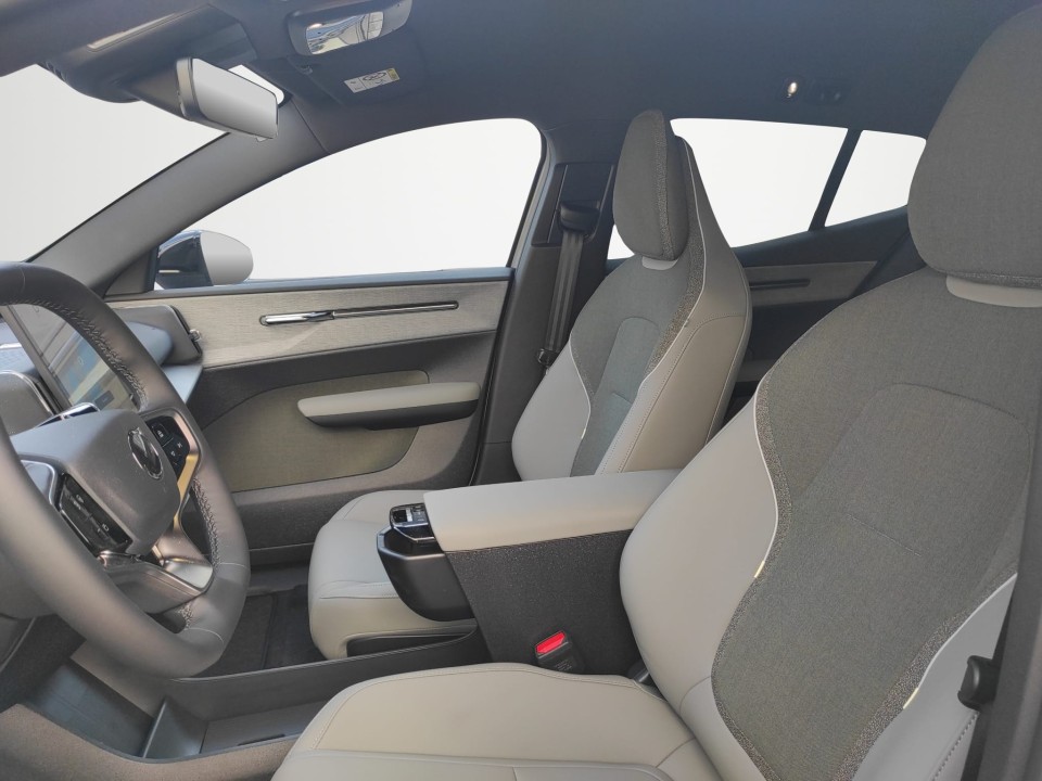 Volvo EX30 Plus Twin Motor AWD