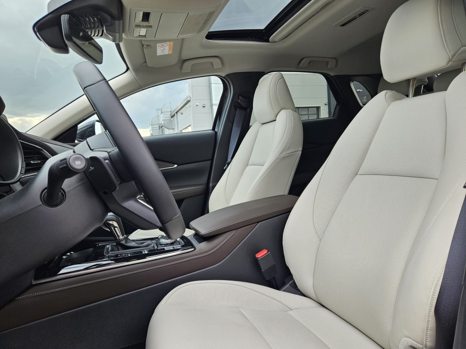 Mazda CX-30 e-SKYACTIV X186 AWD AT MHEV Takumi