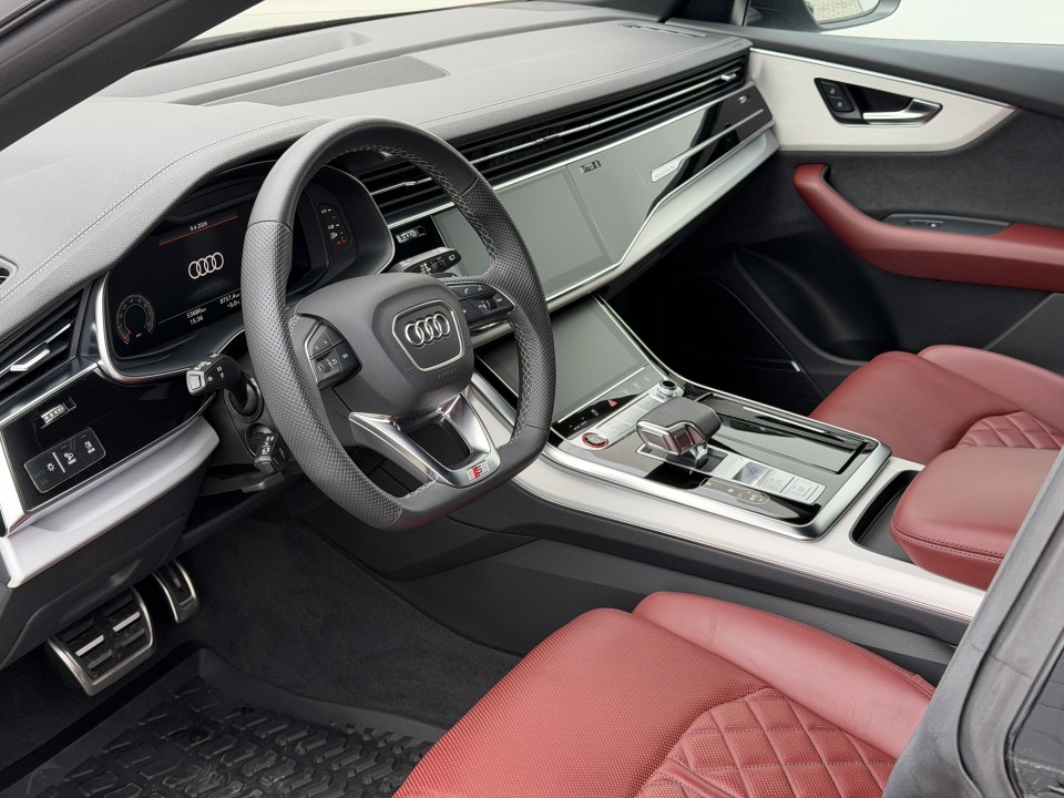 Audi SQ8