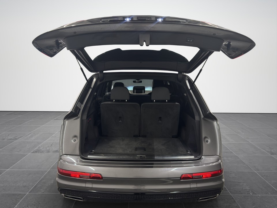 Audi Q7 50 TDI quattro S-line