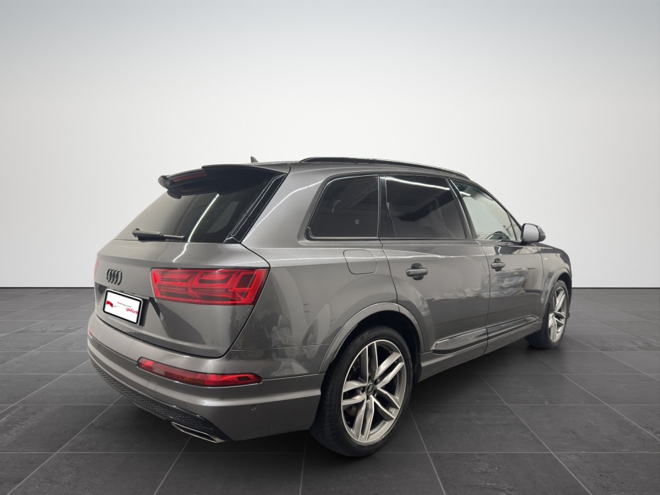 Audi Q7 50 TDI quattro S-line