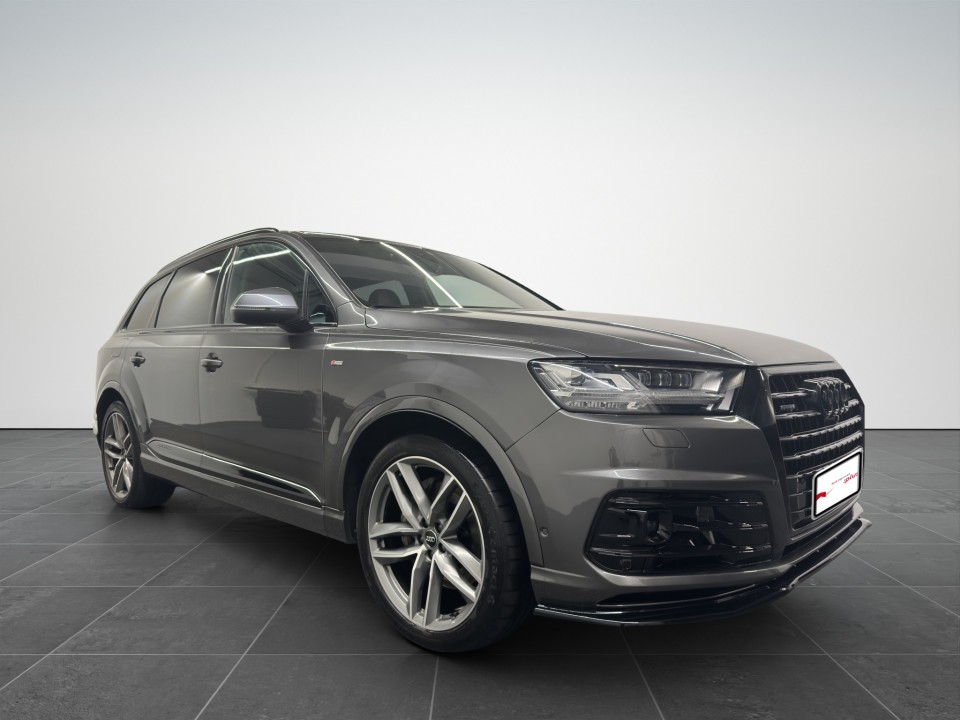 Audi Q7 50 TDI quattro S-line
