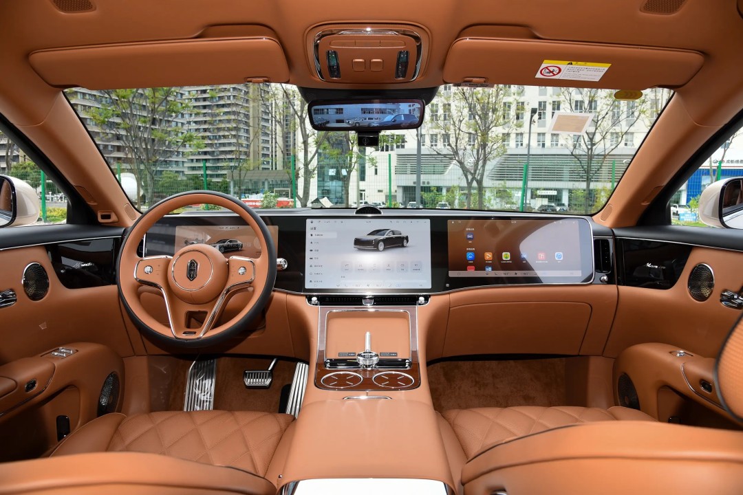 Maextro S800 Starlight Executive Edition AWD
