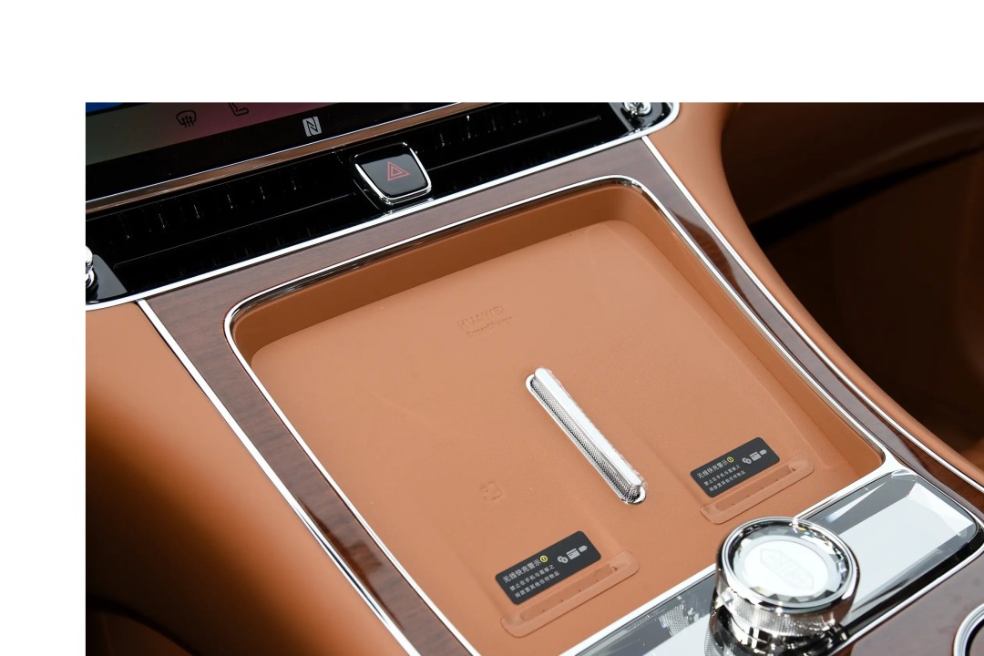 Maextro S800 Starlight Executive Edition AWD