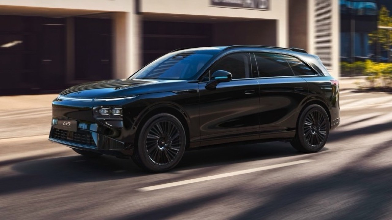 XPENG G9 AWD Performance - Premium Midnight Black 575cp (423 kw)