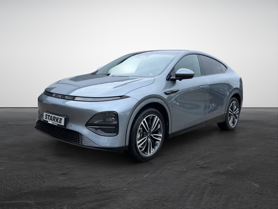 XPENG G6 AWD Performance Graphite Gray
 476cp (350 kw)