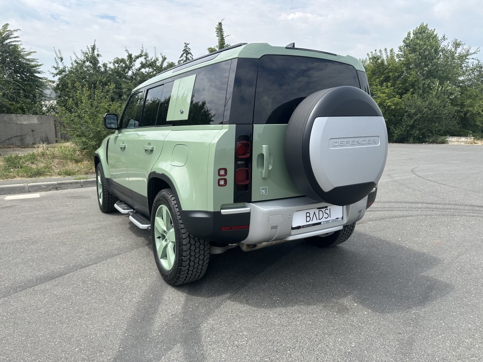 Land Rover Defender 75th Limited Edition Plug-In Hybrid