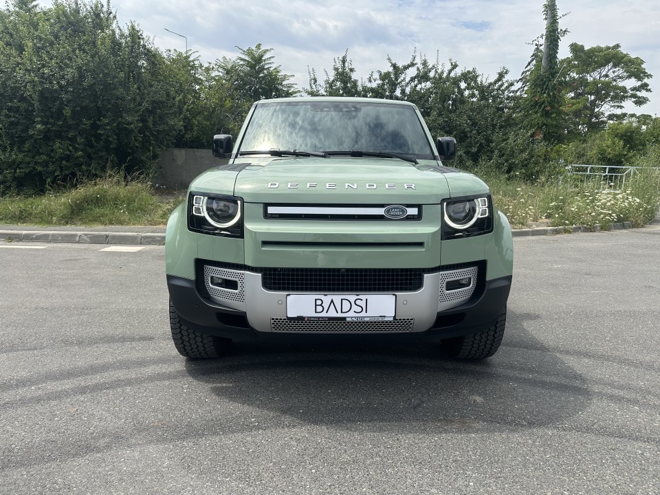 Land Rover Defender 75th Limited Edition Plug-In Hybrid