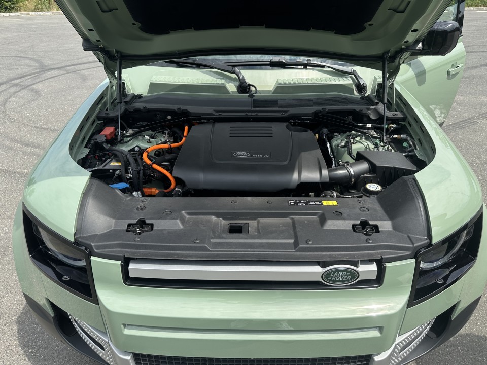 Land Rover Defender 75th Limited Edition Plug-In Hybrid