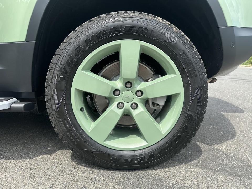 Land Rover Defender 75th Limited Edition Plug-In Hybrid