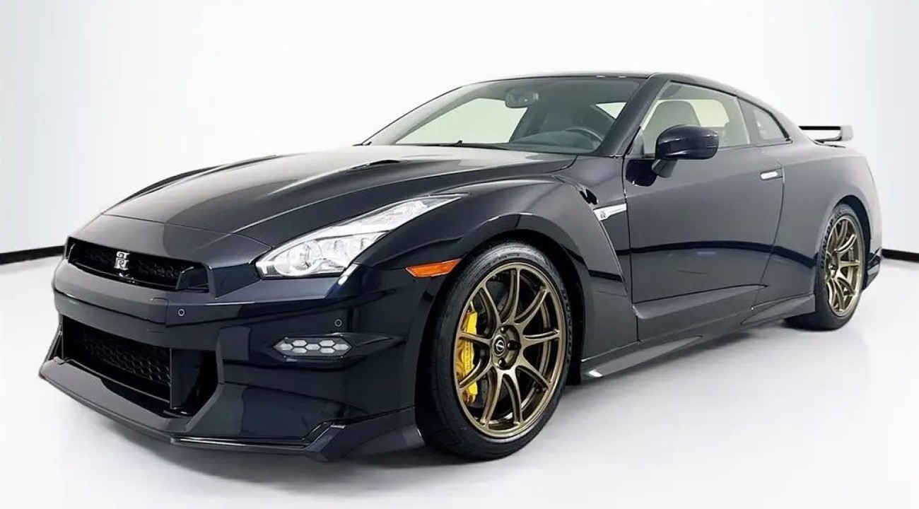 Nissan GT-R T-Spec Takumi Edition 2024