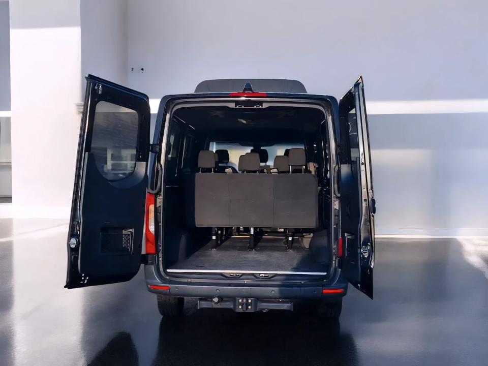 Mercedes-Benz Sprinter Tourer (4)