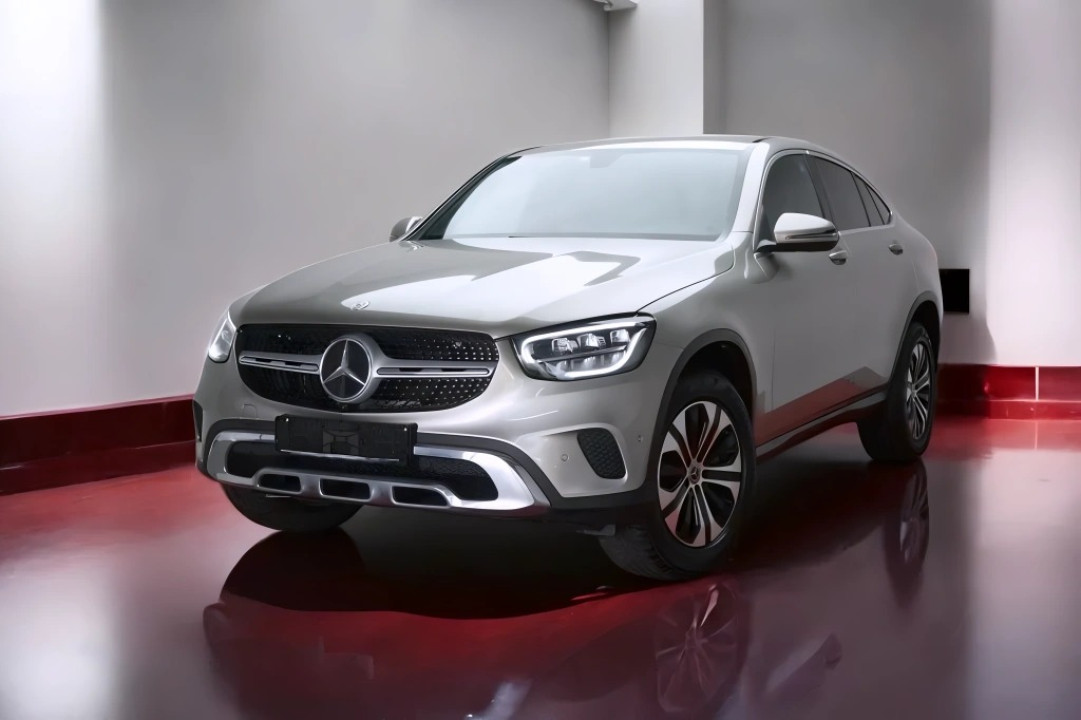 Mercedes-Benz GLC Coupe 300de 4MATIC (2)