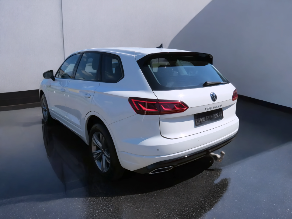 Volkswagen Touareg V6 3.0 TDI R-Line (5)