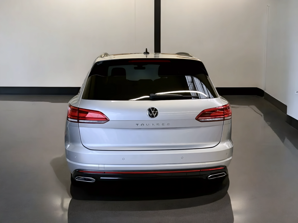 Volkswagen Touareg 3.0 V6 TDI 4Motion R-Line (4)