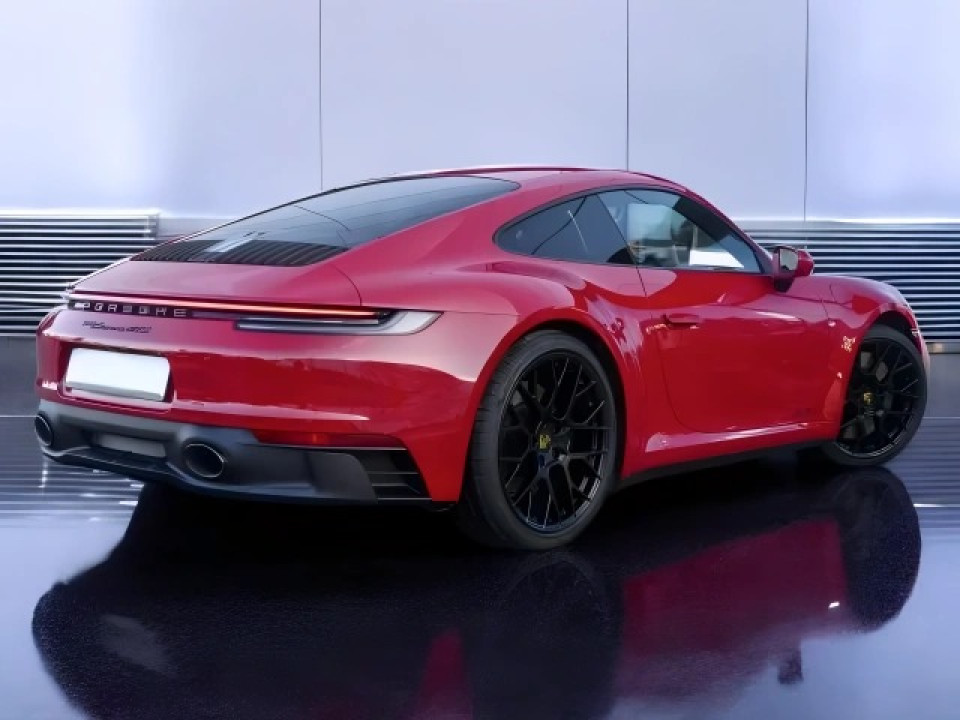 Porsche 911 Carrera GTS - foto 6