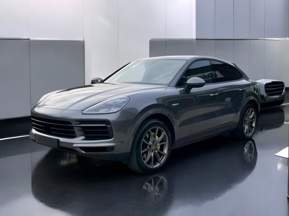 Porsche Cayenne Coupe E-Hybrid (3)