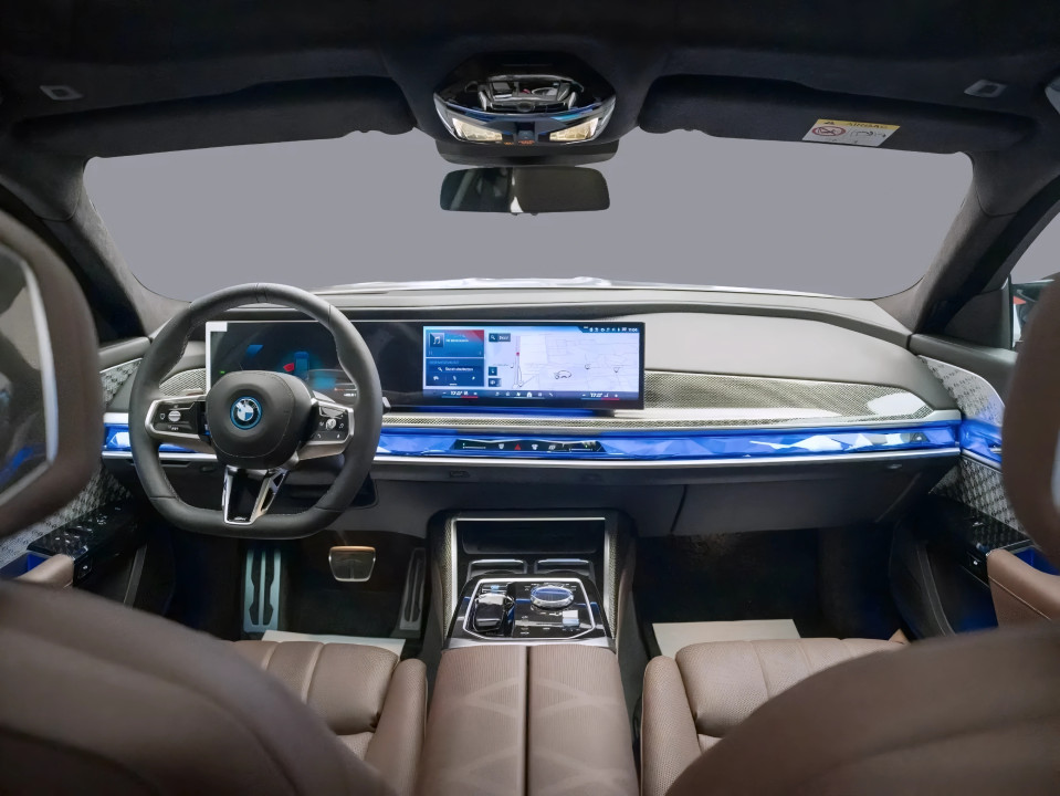 BMW i7 M70 xDrive - foto 6