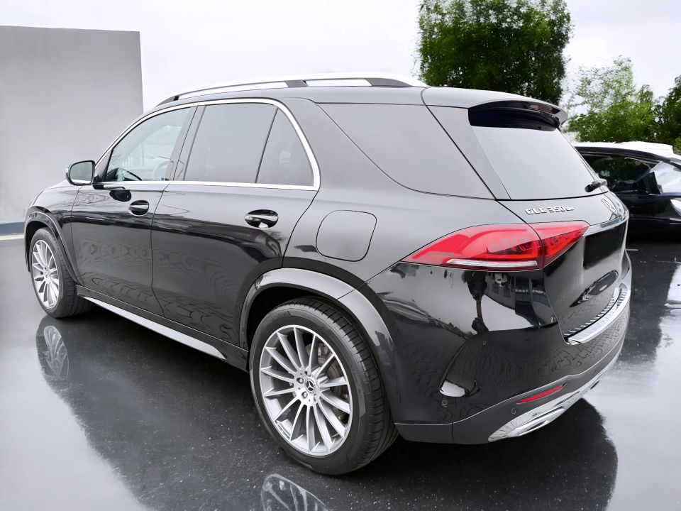 Mercedes-Benz GLE 350de 4MATIC AMG Line (4)