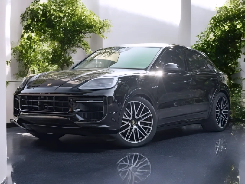 Porsche Cayenne E-Hybrid Coupe