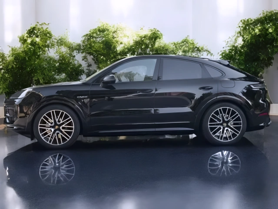 Porsche Cayenne E-Hybrid Coupe (2)