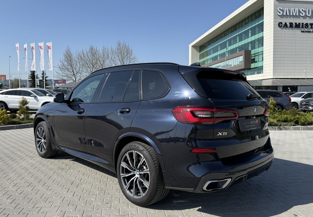 BMW X5 xDrive45e M-Sport (5)