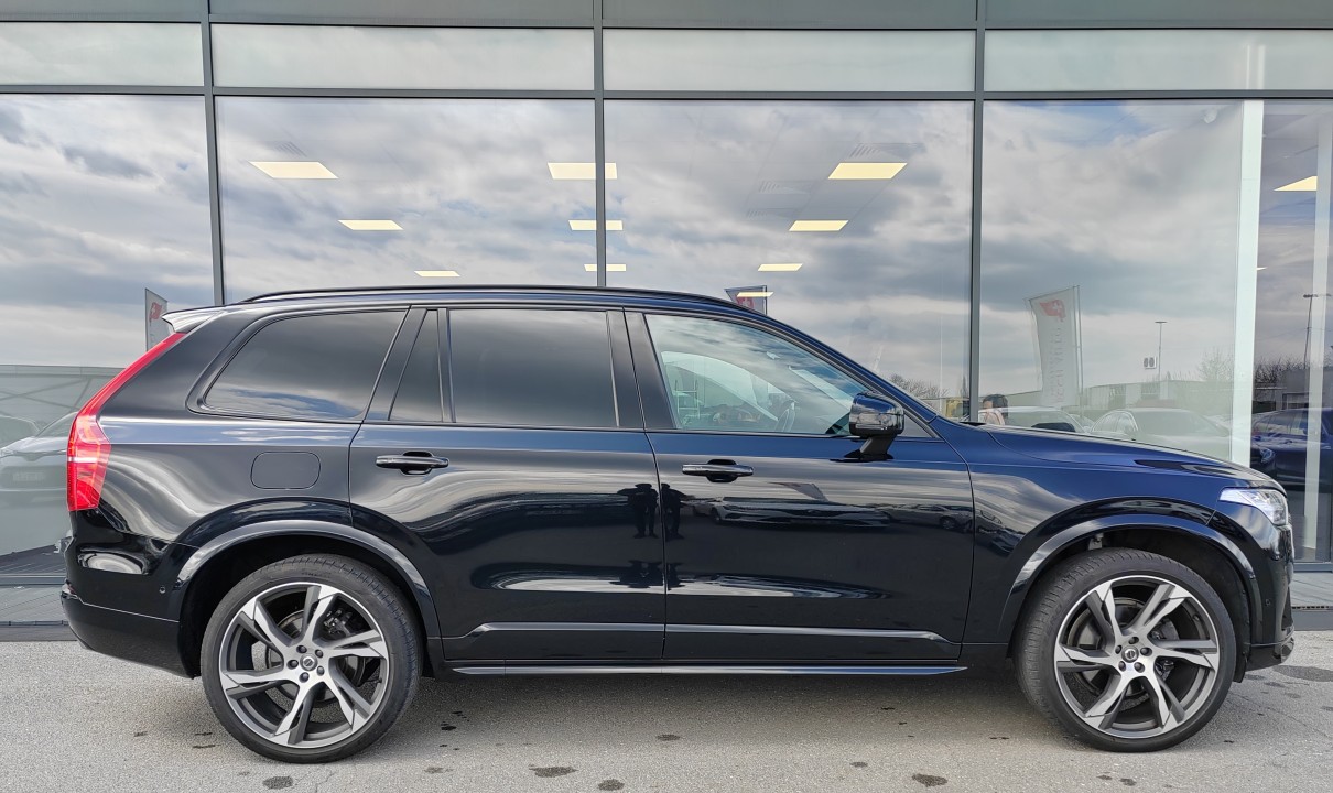 Volvo XC 90 B5 AWD R-Design (2)