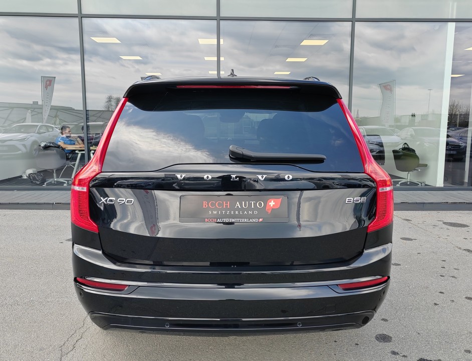 Volvo XC 90 B5 AWD R-Design (4)