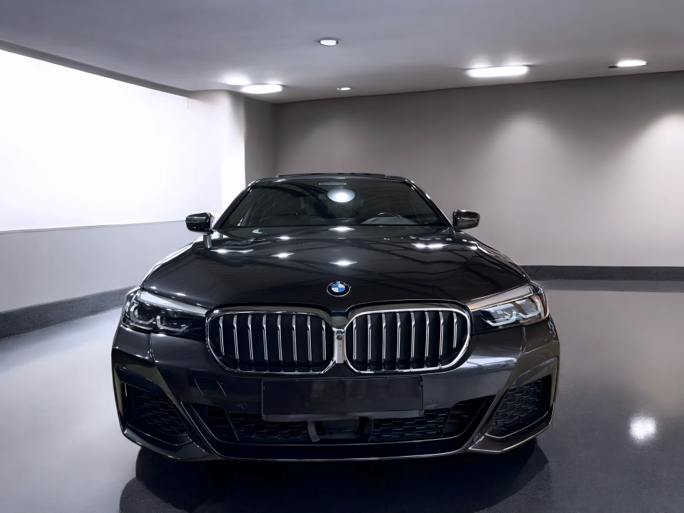 BMW Seria 5 540i M-Sport - foto 7