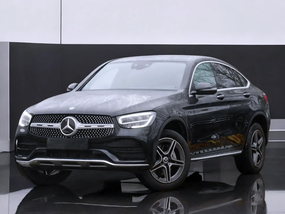 Mercedes-Benz GLC Coupe 300e 4MATIC AMG Line